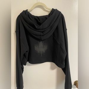 BNWOT lululemon Team Canada All Yours Cropped Hoodie limited edition size 12